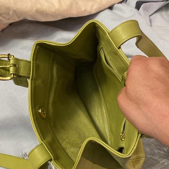 Coach lime/Olive Green Leather Soho Shoulder bucket Bag K6C-4157 - Picture 7 of 10